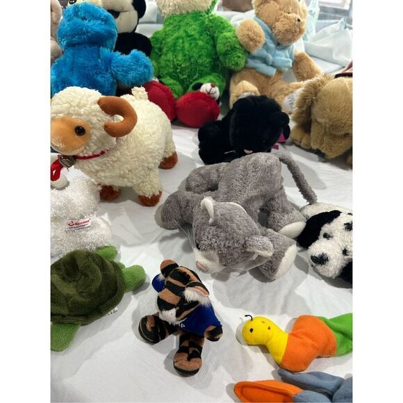 Plush animal lot 20 pieces Zoom in for characters  All clean great condition - Picture 1 of 11